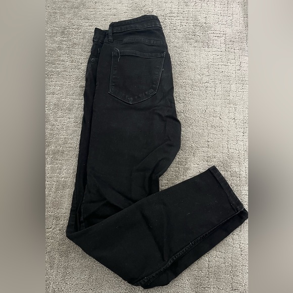 Old Navy Women’s High-Waisted Rockstar Skinny Jeans (Size 8 short) - Picture 1 of 2